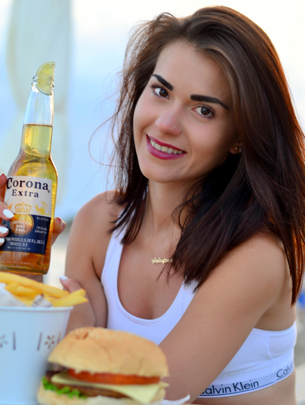 cheers-with-Corona-Extra