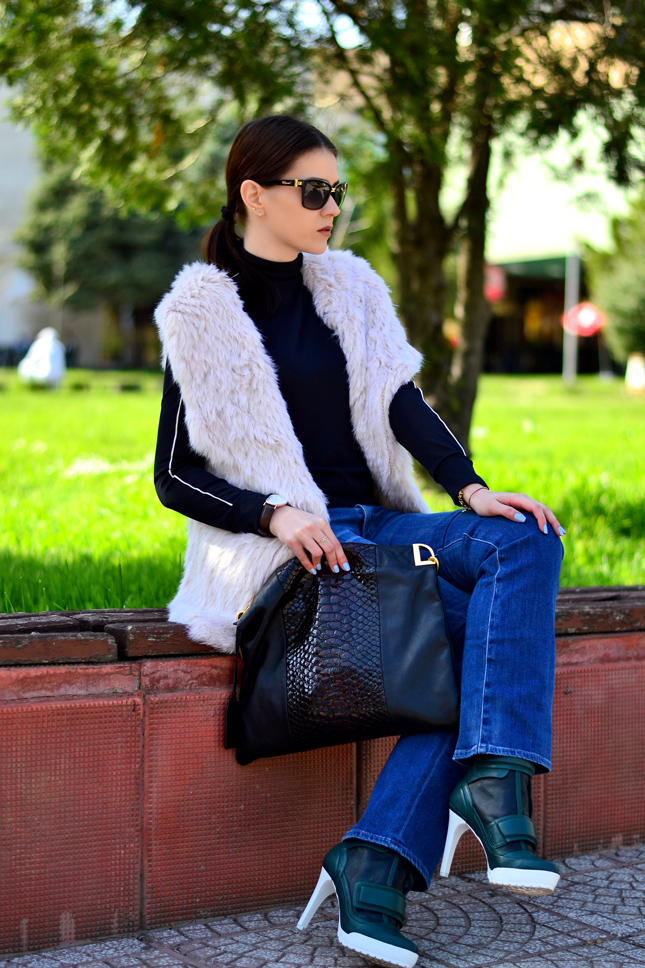 BCBGMAXAZRIA-powe-botie-leather